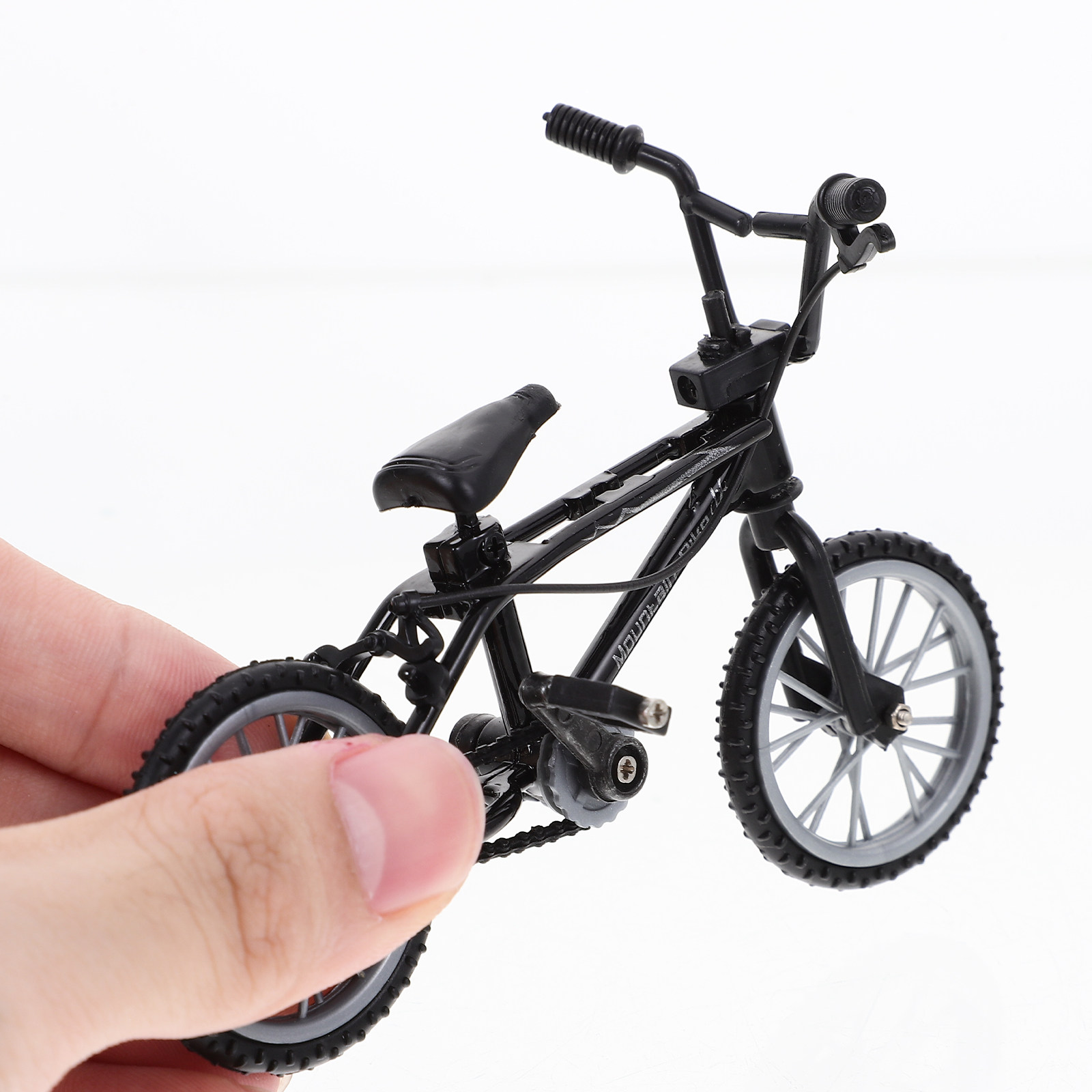 จักรยานจำลองขนาดเล็ก ทำจากโลหะ - Mountain Biking Europe บทวิจารณ์และราคา